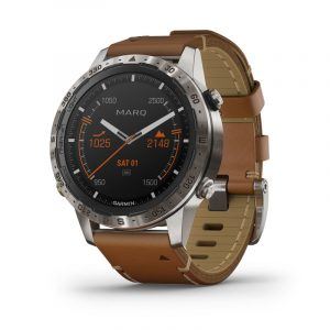 Garmin MARQ(TM) Adventurer smartwatch armbåndsur i titanium med brun læderrem