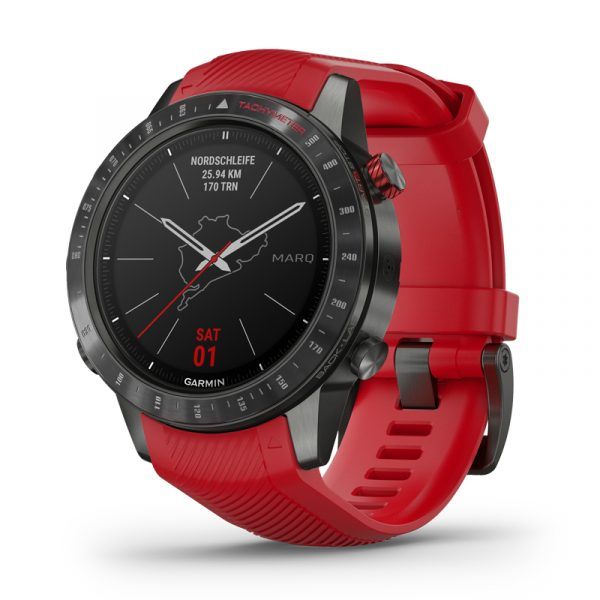 Garmin MARQ(TM) Driver Performance smartwatch armbåndsur i titanium med rød rem