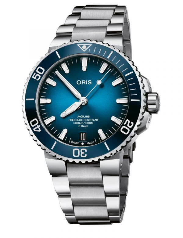 ORIS AQUIS DATE Calibre 400 herreur i stål med blå skive