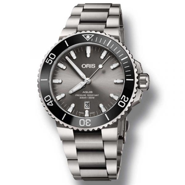 ORIS AQUIS DATE automatik armbåndsur i titanium med grå skive og lænke