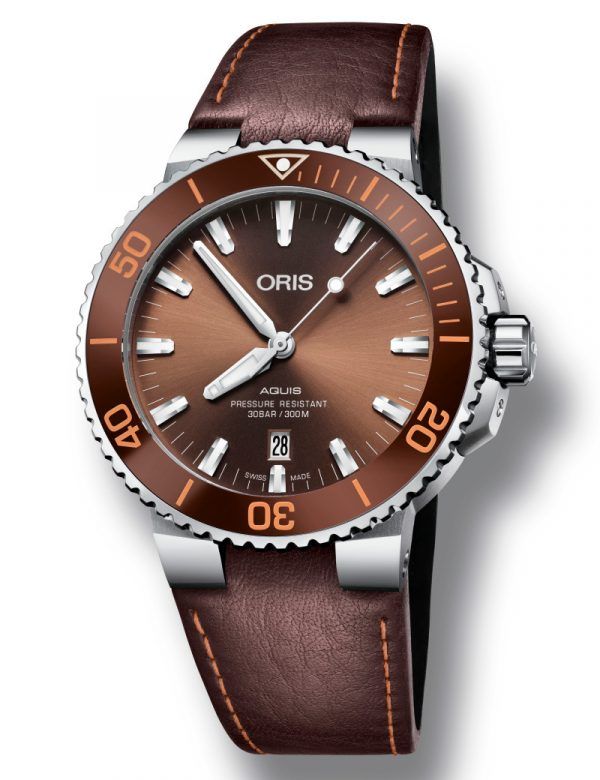 ORIS AQUIS DATE automatik armbåndsur med brun skive og brun læderrem