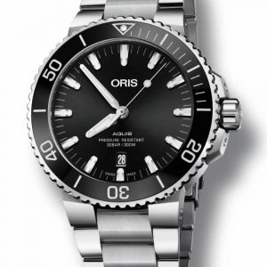 ORIS AQUIS DATE automatik armbåndsur med sort skive med lænke